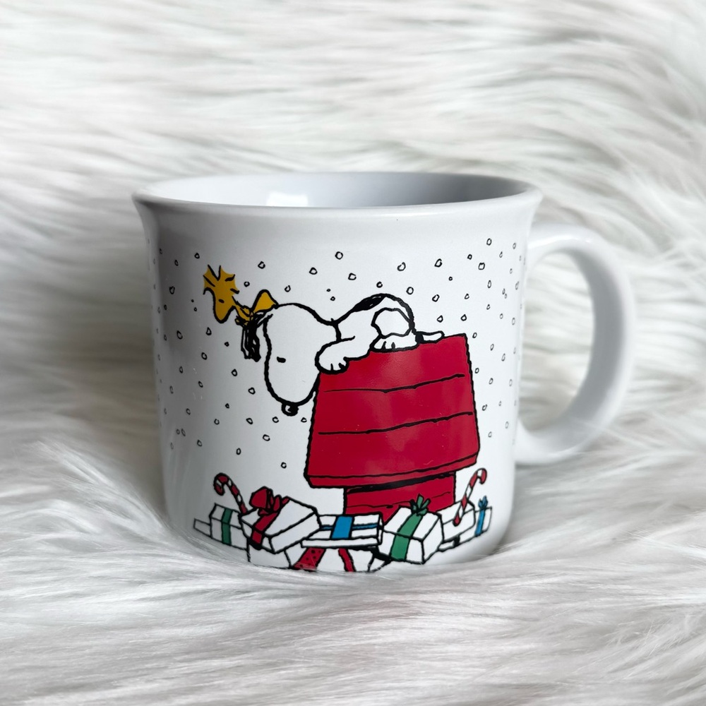 Peanuts Snoopy Holiday Mug